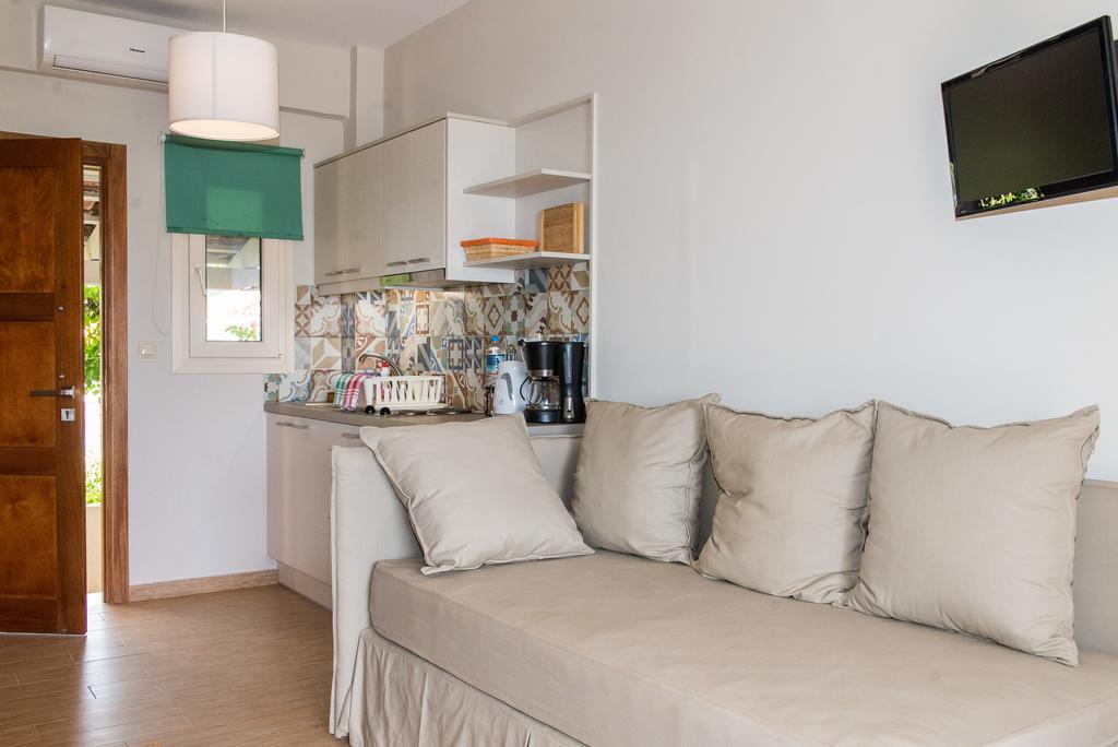 Lemonia Accommodations Agios Sostis  Pokój zdjęcie